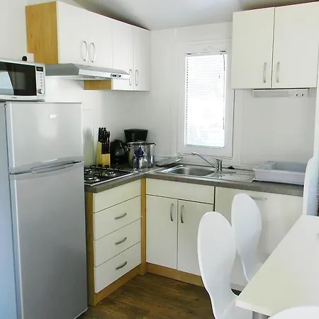 Hébergement de vacances Holiday Home Camping Valkanela.3 *
